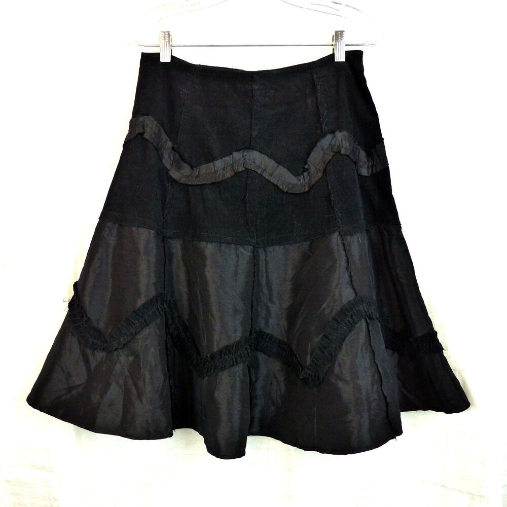 Y2K Black Ruffle Corduroy Knee Length Skirt Womens S Made in Italy Gothic Witch